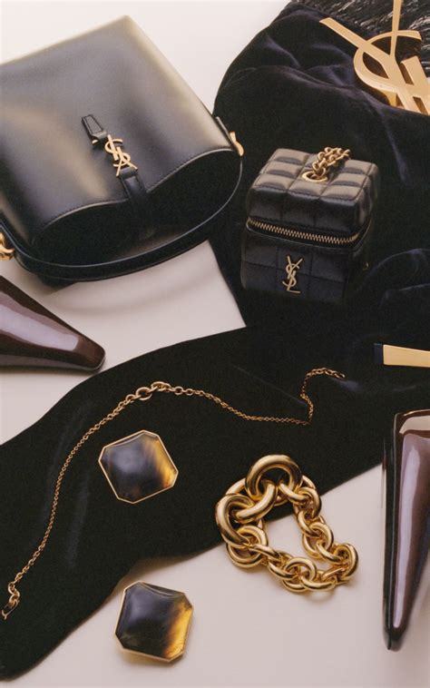 ysl posiozioni aperte|Saint Laurent Official Online Store .